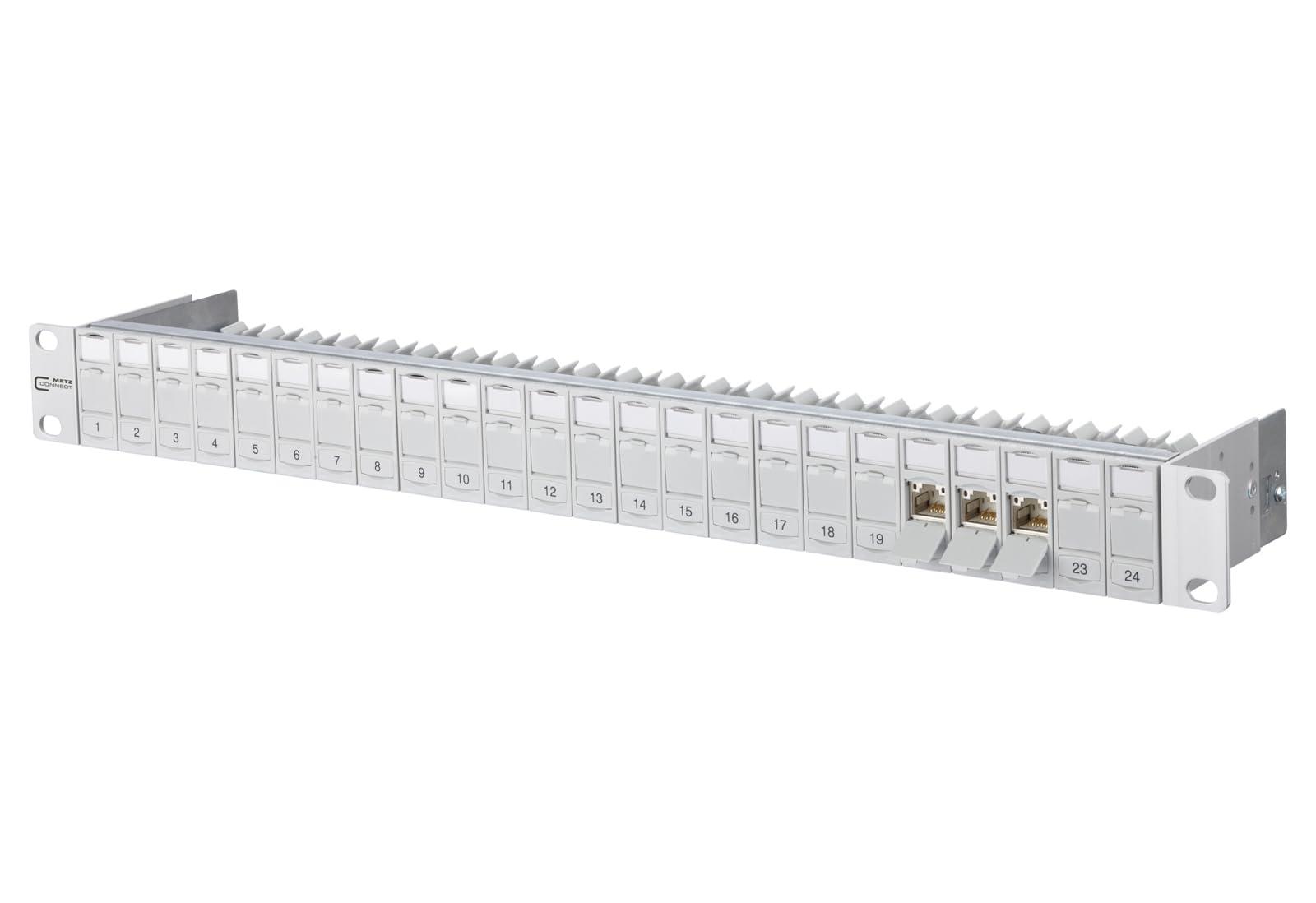 metz-130b11p0-e-patch-panel-ingresso-bay-grigio-ieee-802-3ae-10-gigabit-1u-rj45
