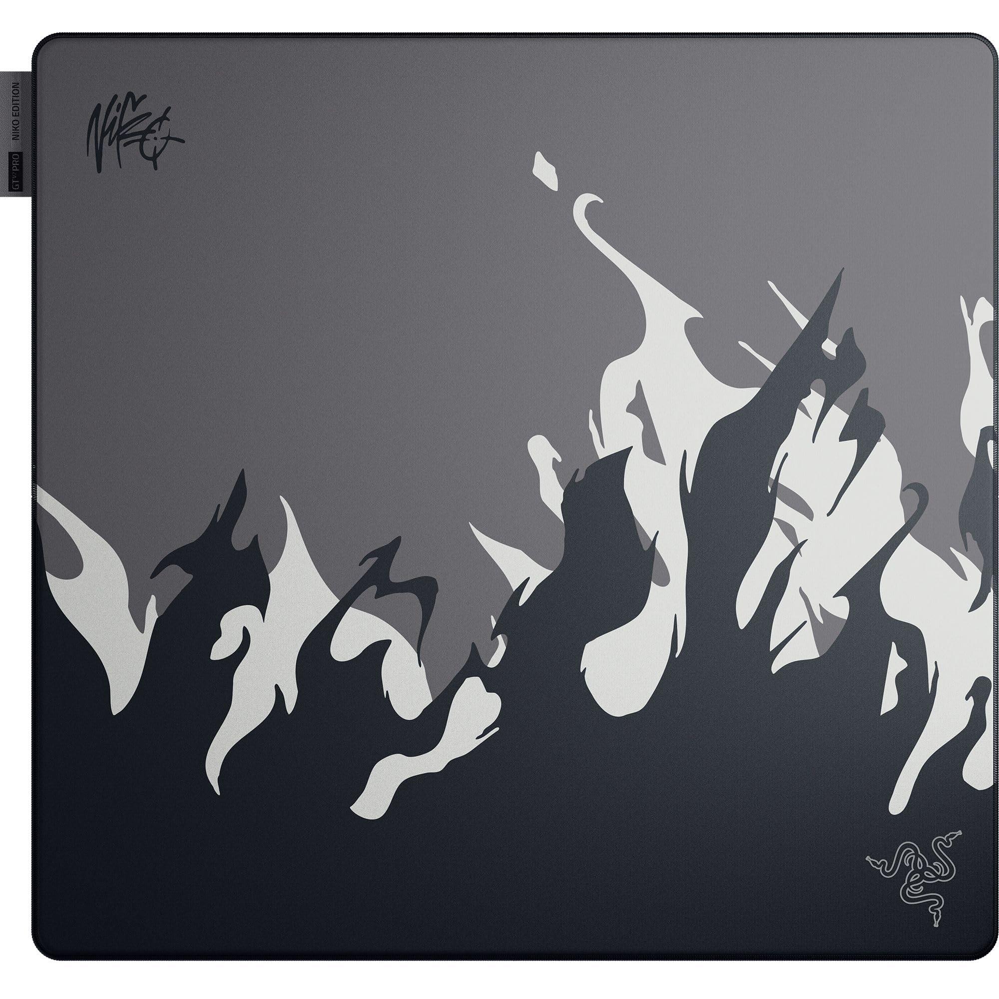 razer-gigantus-v2-niko-edition-tappetino-morbido-per-mouse-da-gaming-e-sport-morbida-schiuma-glidecore-superficie-con-trama-speciale-per-un-maggiore-controllo-500-mm-x-480-mm-niko